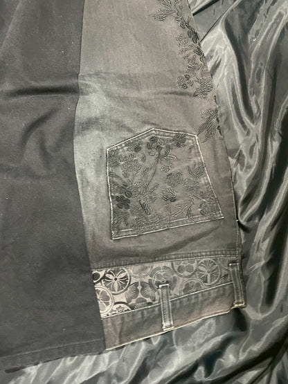 Custom scenes of black carp embroidery designs