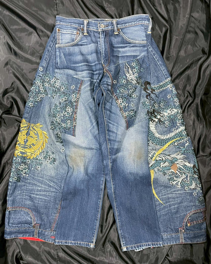 Custom jeans of dragon embroidery design No.4