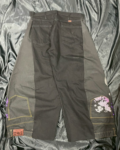 Custom jeans of dragon embroidery design No.3