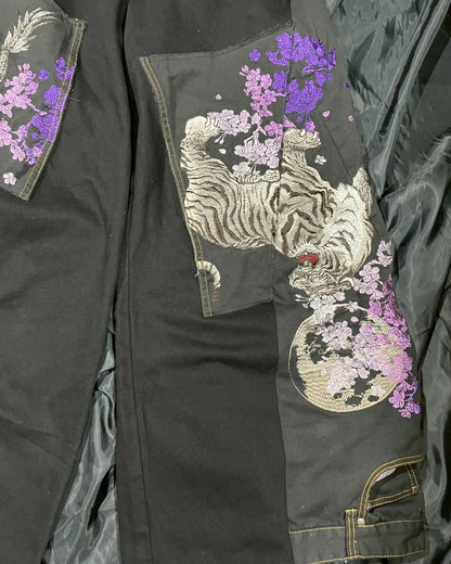 Custom jeans of dragon embroidery design No.3