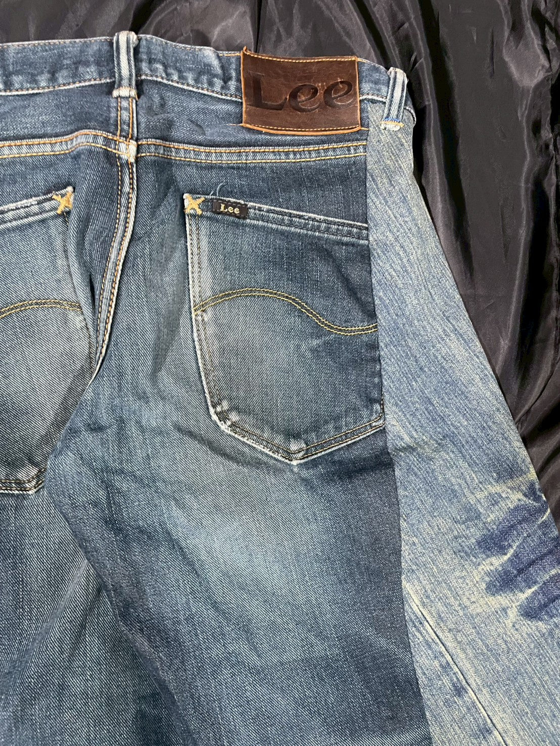 Custom jeans with Japanese wind god and thunder god embroidery design No.2