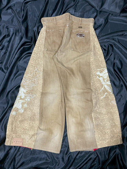 Custom jeans with Japanese wind god and thunder god embroidery design No.1