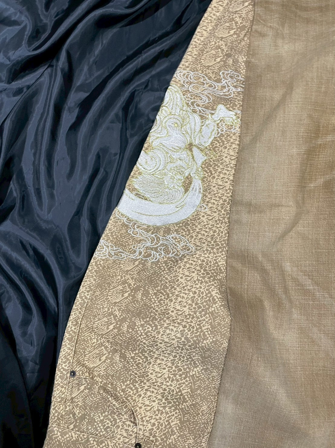 Custom jeans with Japanese wind god and thunder god embroidery design No.1